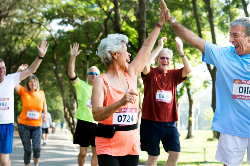 mature runners running in a race 2022 12 15 23 57 36 utc